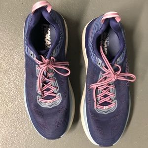 Hoka One One 11 Bondi 6 Running Shoes